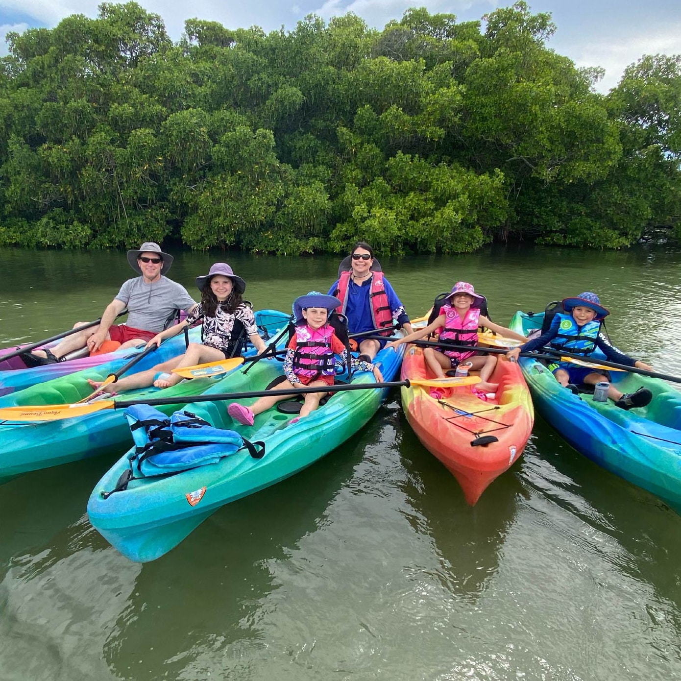 Beam family in canoes